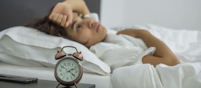 Kłopoty z zaśnięciem – jak sobie z nimi poradzić?