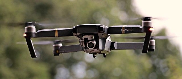 Jakie usługi geodezyjne można wykonywać przy pomocy drona?